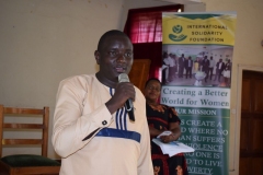 Speaking-at-Muungano-Gender-Forum-in-Kisii
